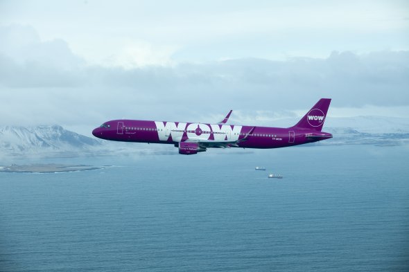 WOW A321 über Island