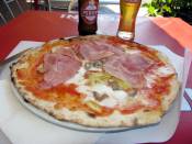 Eine originale italienische Pizza in Bari
