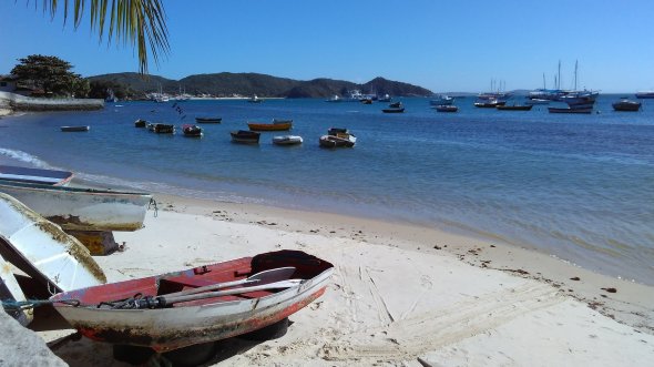 Einer der Ziele auf eurer Kreuzfahrt: Ein Strandtag in Búzios, Brasilien