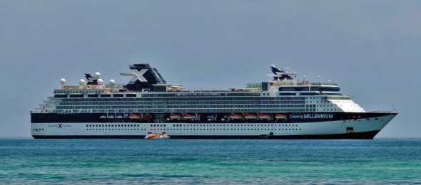 Die Celebrity Millennium der Premiumreederei Celebrity Cruises. Essen & Service sind hier deutlich besser als bei anderen Reedereien.