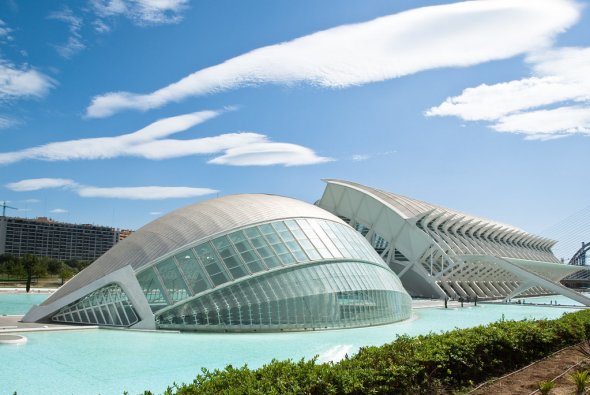 Die Ciutat de les Arts i les Ciències in Valencia - geschaffen vom Architekt Santiago Calatrava.