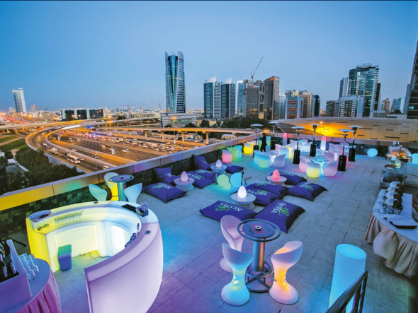 Two Seasons Hotel & Apartments, Dubai