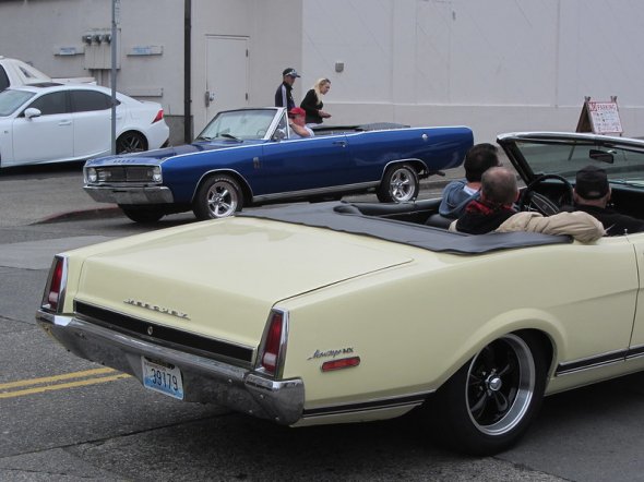Cruise on Colby Everett, Washington What a great show! 1967 Dodge Dart and 1968 Mercury Montego MX