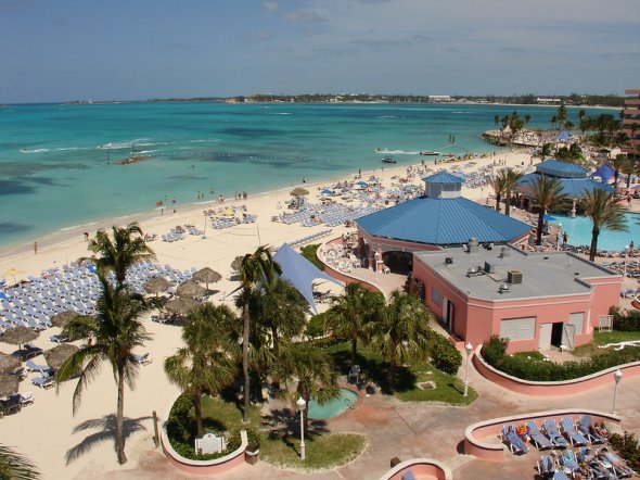 Radisson, Bahamas, From our balcony - to the left