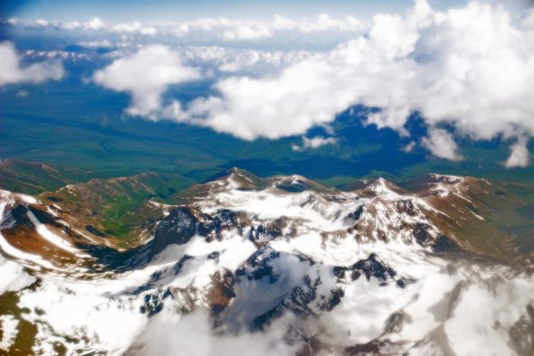 Fliegen über Pamir-Berge Tadschikistan
