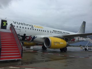 Ein Vueling A320 im spanischen Jerez de la Frontera